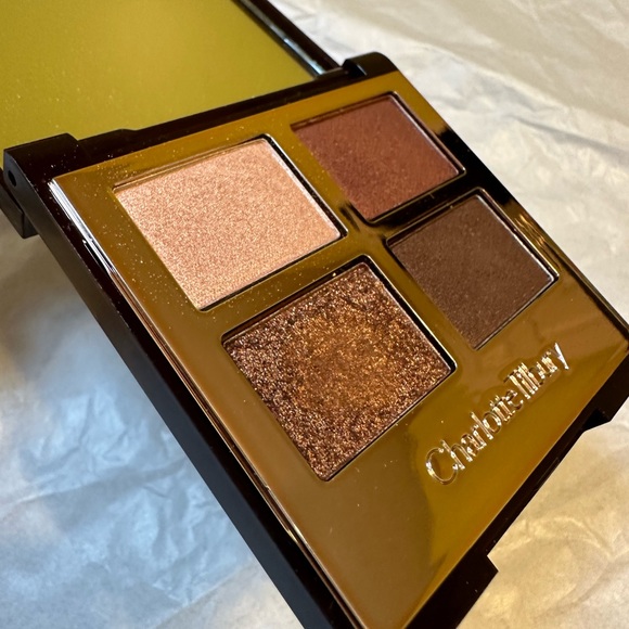 Charlotte Tillbury The Bella Sofia luxury Palette - Picture 4 of 4